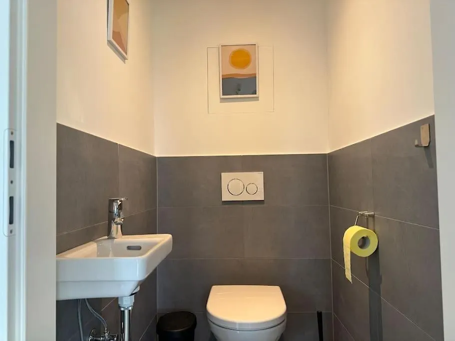 Modern Danube Apartment With Balcony & Free Parking Vienna Austria