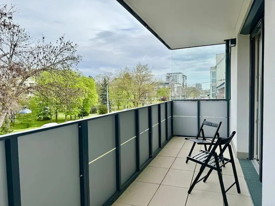 Modern Danube Apartment With Balcony & Free Parking Vienna 0*,