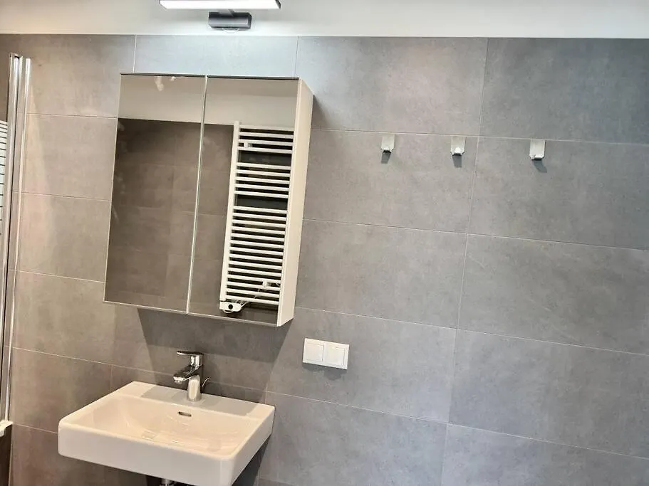 Modern Danube Apartment With Balcony & Free Parking Vienna